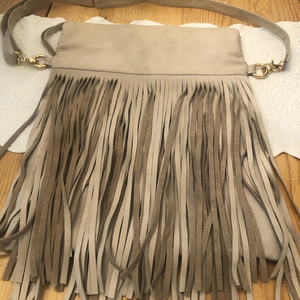 Fringe crossbody bag creme leathe B low the Belt  never used  gold hardware